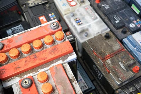 代驾车锂电池回收价_废旧电池片回收价格_哪里回收旧电池